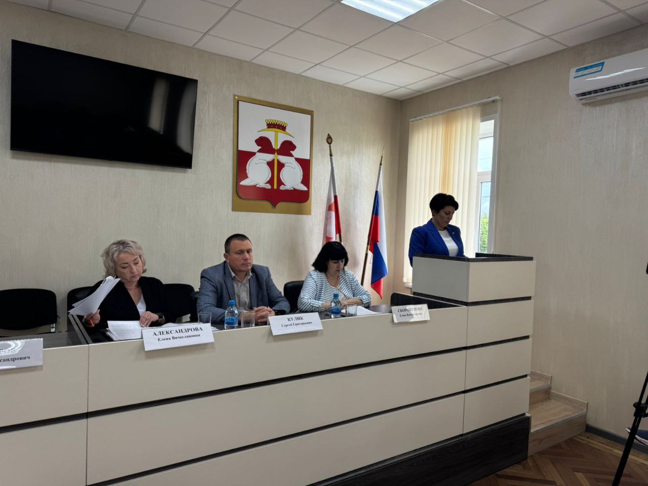 В зале заседаний состоялось очередное заседание Собрания депутатов муниципального образования город Донской седьмого созыва под председательством главы муниципального образования город Донской Елены Александровой..