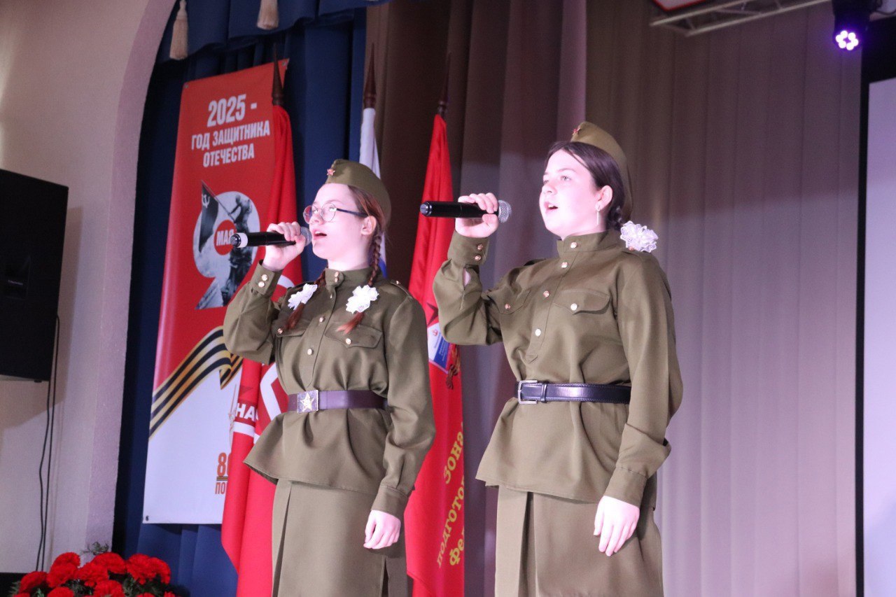 28 городской фестиваль военно-патриотической песни &quot;Я люблю тебя, Россия!&quot;.
