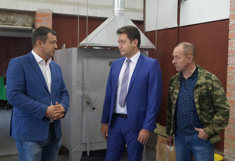 Выезд главы администрации на предприятие ООО «ЭРГ-AL». Выезд главы администрации на предприятие ООО «ЭРГ-AL».